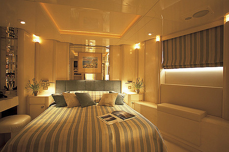 Motor Yacht picture 3