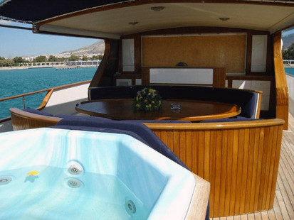 Motor Yacht picture 6