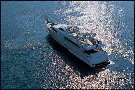 Ferretti Motor Yacht picture 10